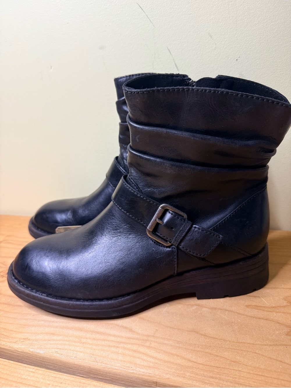 Børn Midway Boots Women 8.5 Black Leather Ankle Biker Zip Booties Lug Sole Buckl